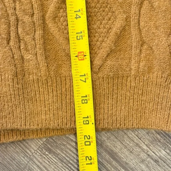 Steve Madden Women’s Knit Mustard Yellow Color Crop Sweater with Collar Size M - Picture 6 of 9